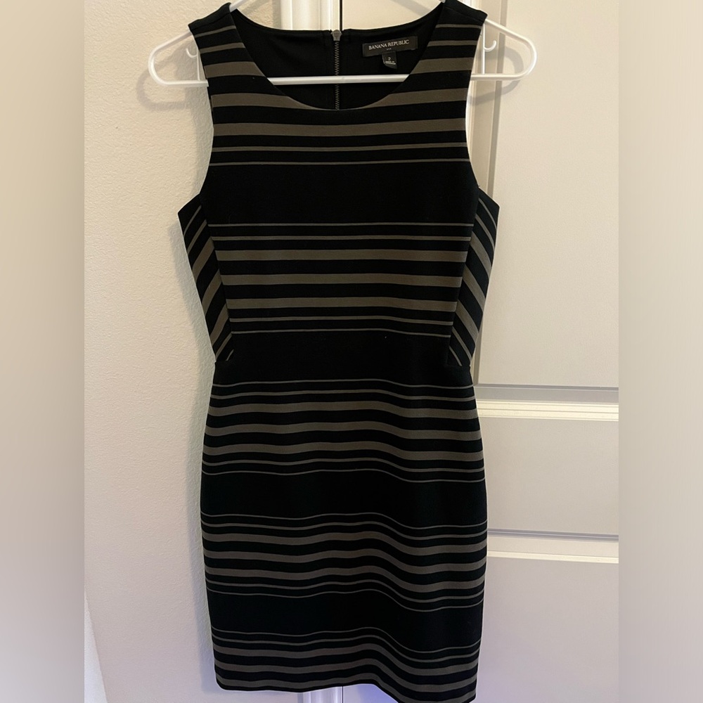 Women’s Banana Republic Dress Size 2